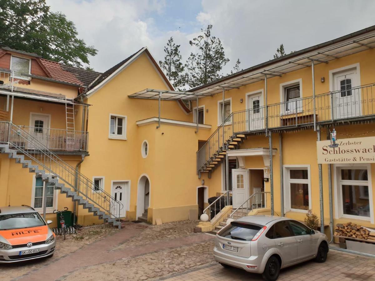 Guest House Schloßwache-Zerbst Exterior foto